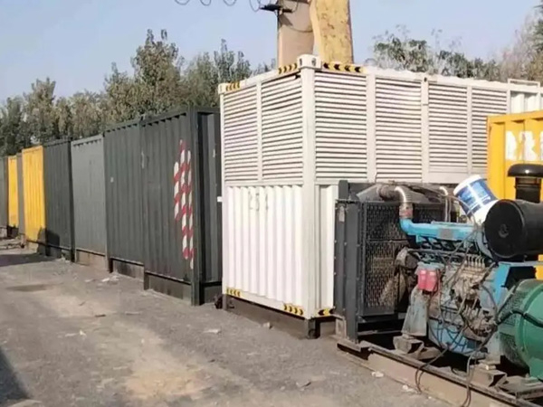南浔200KW柴油发电机机组每小时油耗是多少?